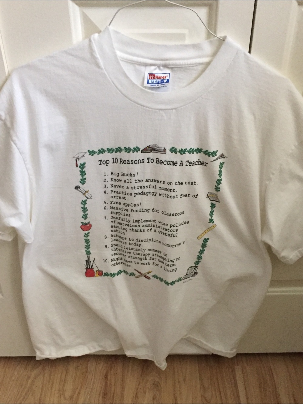 Hanes White Graphic 'Top 10 Reasons To Become A Teacher' Tee mens XL